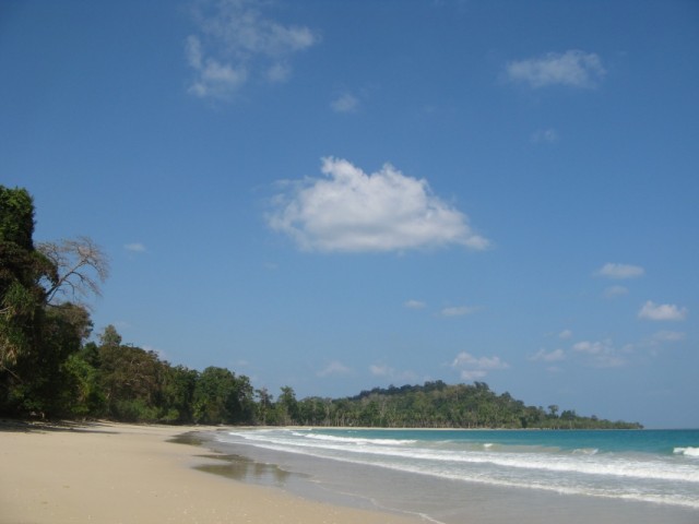 Lalagi Bay. ����� � �������� �������. ����� � ��������� ��������� ����� ���������� Agriculture Dept. � ��� ����� ������ �������.