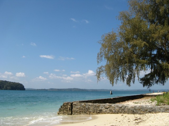 ��� � ����������� ����� �� Guitar, Porlab � Middle Andaman. �� ����� ��� ���������� Jarawa