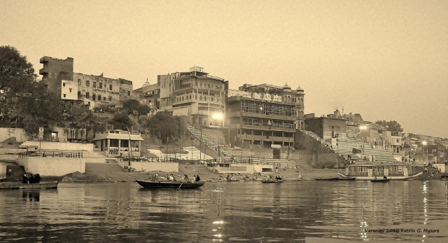 varanasi_20100.JPG varanasi_20100.JPG