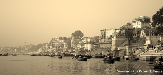 varanasi_201019.JPG varanasi_201019.JPG