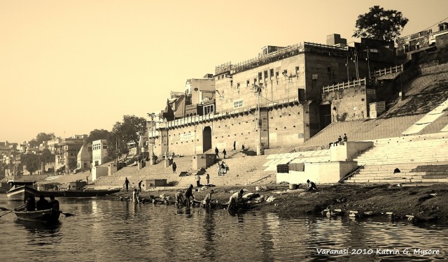 varanasi_201037.JPG