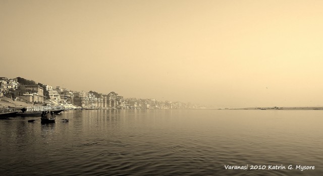 varanasi_201038.JPG