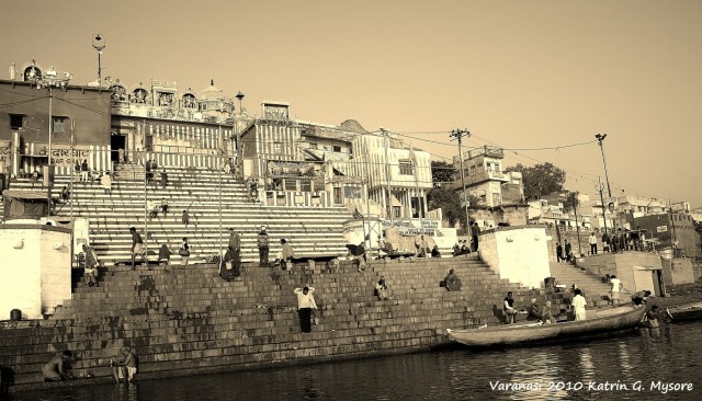 varanasi_201040.JPG
