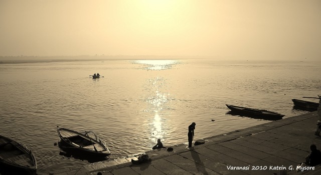varanasi_201044.JPG